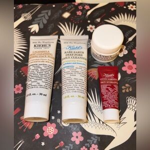 Kiehl's Skincare Set - White, Red, and Cream